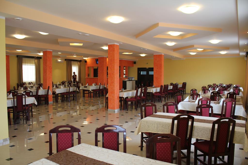 锋凯斯波扎雷瓦茨酒店 Požarevac 外观 照片