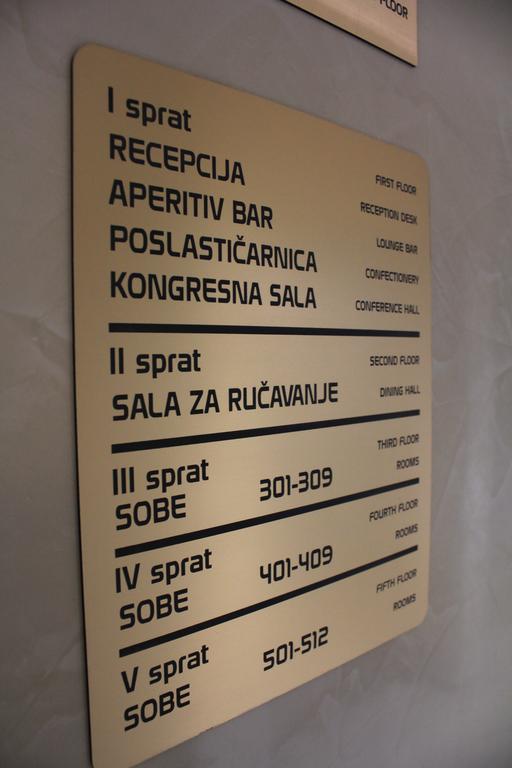 锋凯斯波扎雷瓦茨酒店 Požarevac 外观 照片