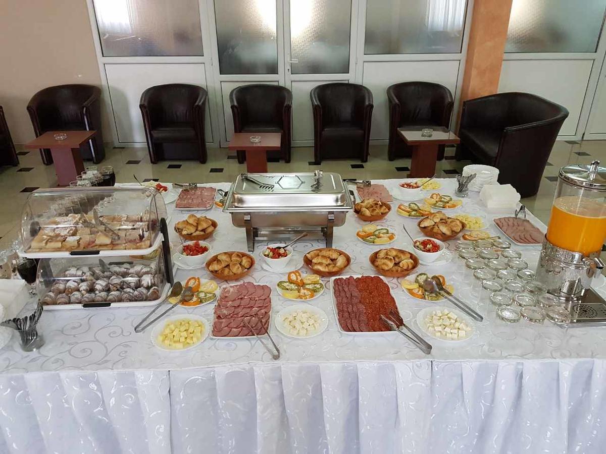 锋凯斯波扎雷瓦茨酒店 Požarevac 外观 照片