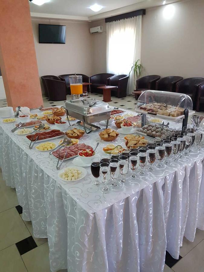 锋凯斯波扎雷瓦茨酒店 Požarevac 外观 照片